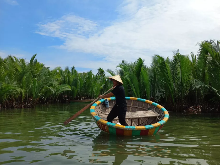 Barcă de bambus, Hoi An, Vietnam